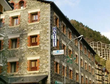  Hotel Arinsal - picture  : Property building,Summer 