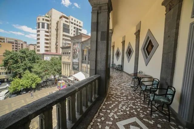  Moscow Boutique Hotel - photo  : Immeuble immobilier,Balcon/terrasse,Propriété 