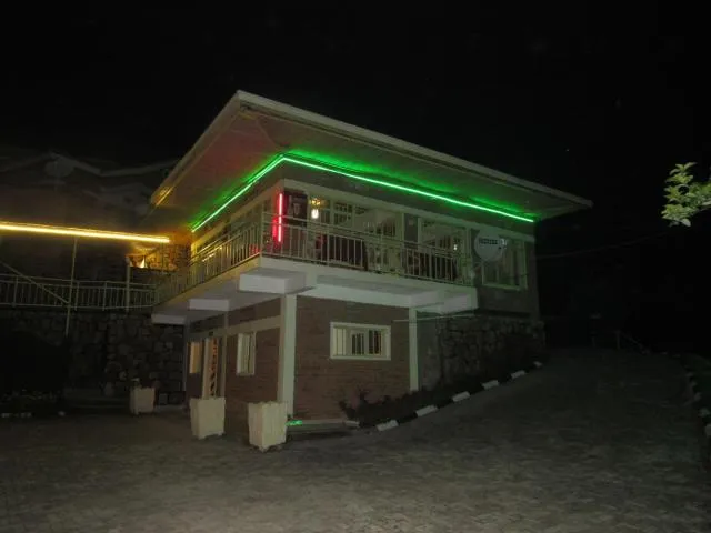  Rebero Kivu Resort - photo  : Douche,Immeuble immobilier 