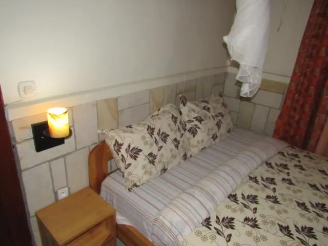  Rebero Kivu Resort - photo  : Zone assise,Lit,Photo de toute la pièce,Chambre 