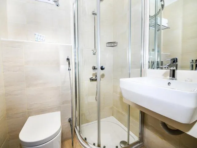  Action Hotel Ras Al Khaimah - picture  : Bathroom,Bathroom,Property 