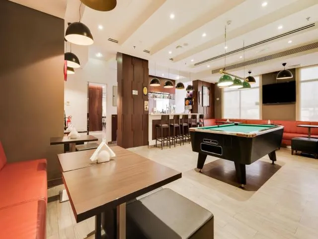  Action Hotel Ras Al Khaimah - picture  : Billiards,Billiard,Lounge or bar,Property 