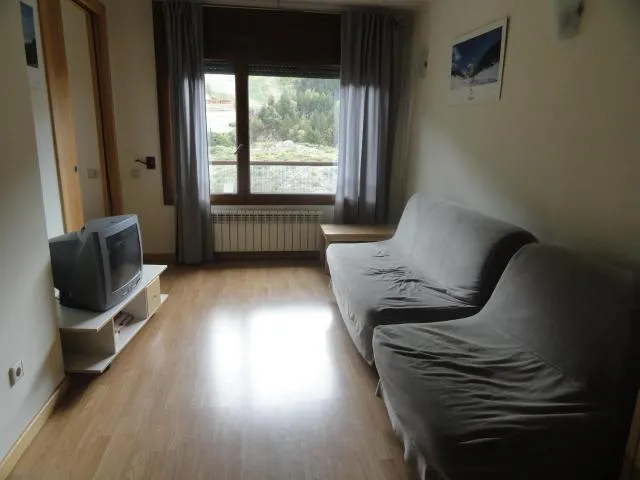  Sol Tarter - picture  : Seating area,TV/entertainment centre,Living room,Mountain view,Property 