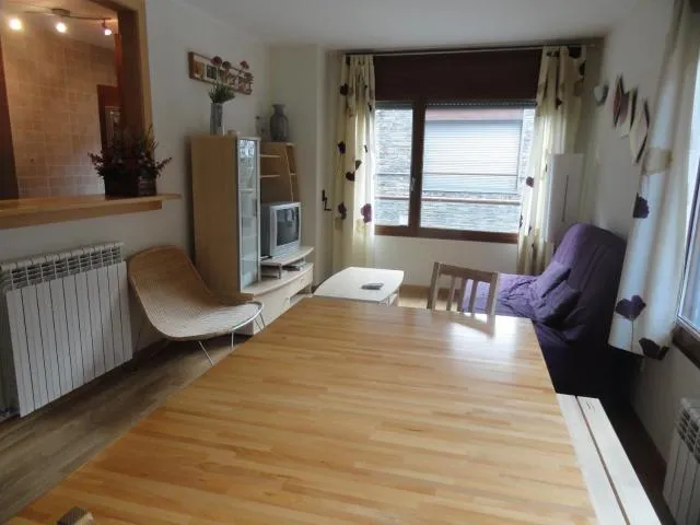  Sol Tarter - picture  : Seating area,Dining area,Street view,Property 