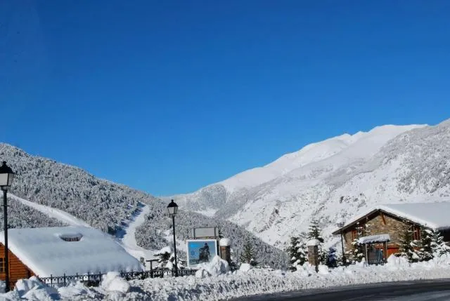  Roc Apartment - picture  : Shower,Property building,Other 