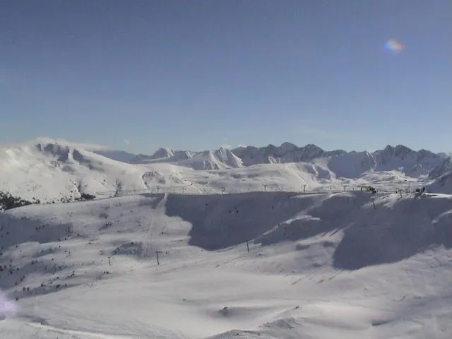  Roc Apartment - picture  : Shower,Day,Natural landscape,Property 
