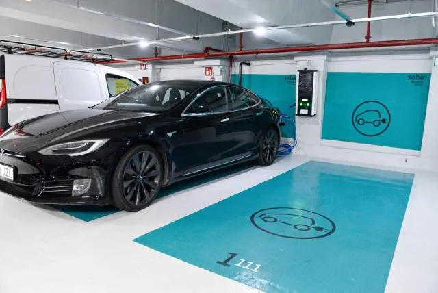  Yomo Centric - picture  : Swimming pool,Pool view,Other,Area and facilities,Property 