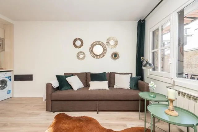  Mikka-Mundial Luxe - picture  : Seating area 