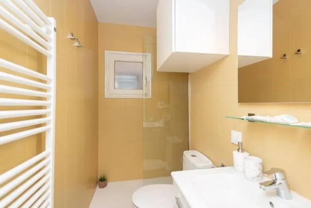  Mikka-Mundial Luxe - picture  : Bathroom 