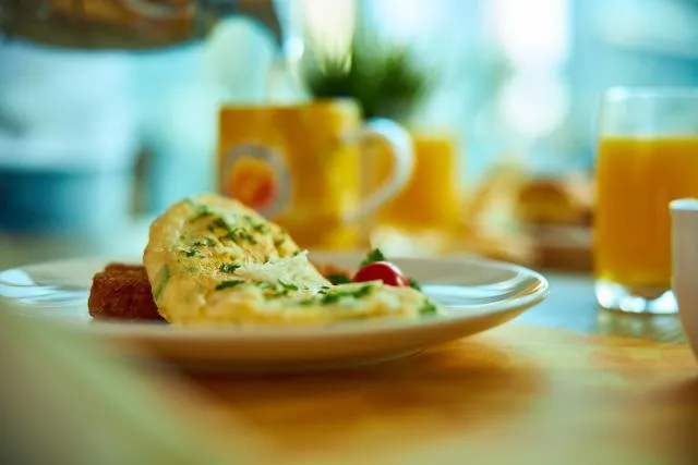  Dunes Hotel Apartment Oud Metha, Bur Dubai - picture  : Breakfast,Property 