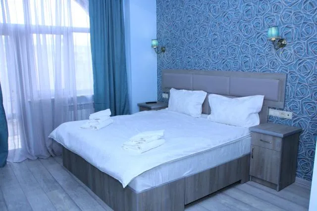  Flamenco Hotel - picture  : Bed,Photo of the whole room,Room 