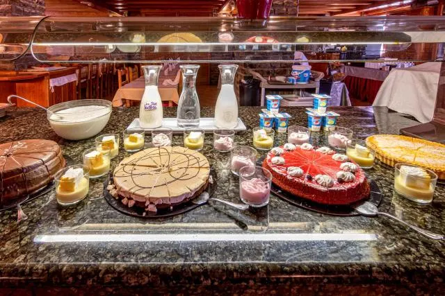  Cal Ruiz - picture  : Food and drinks,Food,Breakfast,Continental breakfast,Buffet breakfast,Lunch,Property 