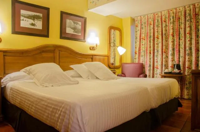  Hotel Ski Plaza & Wellness - picture  : Bed,Bed,Room 