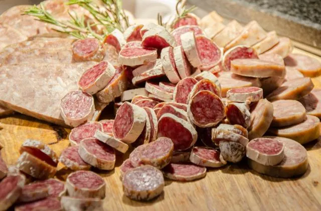  Hotel Ski Plaza & Wellness - picture  : Buffet breakfast,Property 