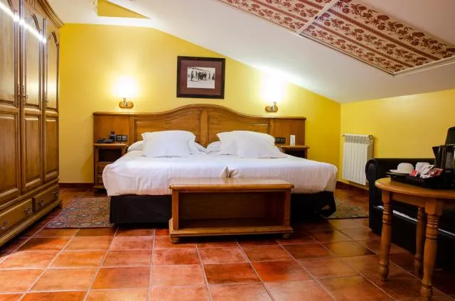  Hotel Ski Plaza & Wellness - picture  : Bed,Bedroom,Property 