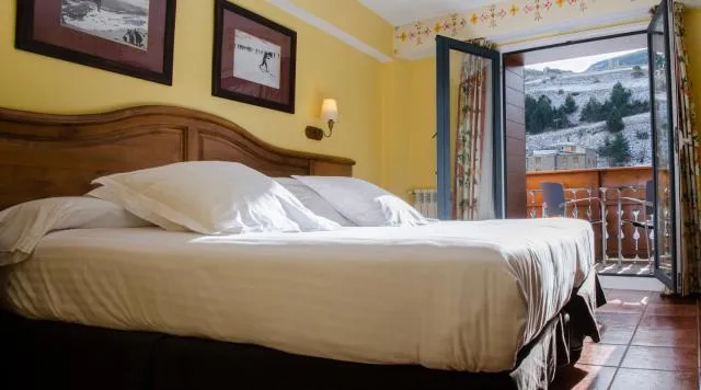  Hotel Ski Plaza & Wellness - picture  : Bed,Bedroom,Property 