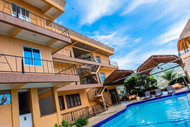  Kigaliview Hotel and Apartments - photo  : Immeuble immobilier,Piscine,Vue de la piscine,Piscine,Propriété 