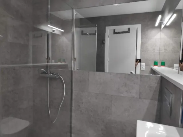  SUITEDREAMS - Boigues 3 - picture  : Shower,Bathroom,Bathroom,Property 