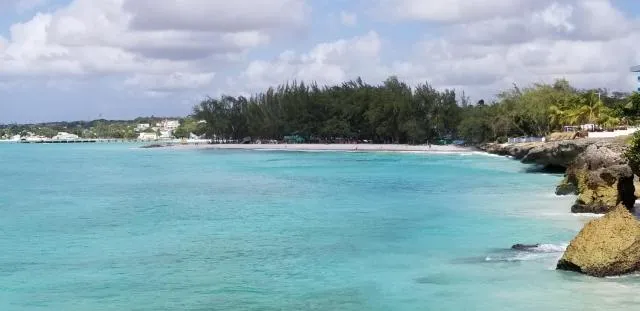  THE GOOD LIFE - picture  : Beach,Property 