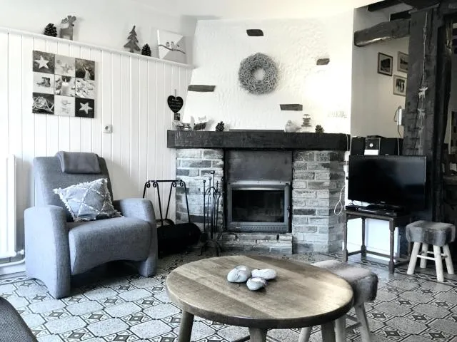  La Petite Passerelle à Mouzaive - picture  : Seating area,TV/entertainment centre,Lounge or bar,Property 