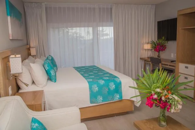  Siboney Beach Club - picture  : Bed,Bed,Photo of the whole room,Bedroom,Property,Room 