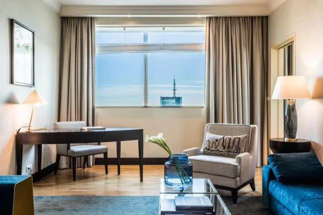  InterContinental Warszawa, an IHG Hotel - picture  : Seating area,Bedroom,Property 