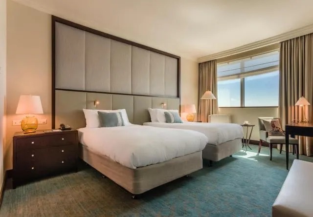  InterContinental Warszawa, an IHG Hotel - picture  : Bed,Photo of the whole room,Room 