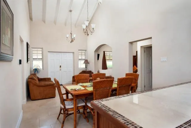  THE GOOD LIFE - picture  : Dining area,Dining area,Property 