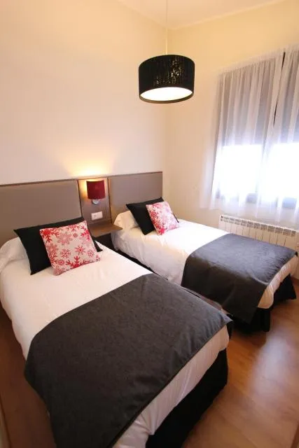  Pierre & Vacances Andorra El Tarter - picture  : Bed,Bed,Bedroom,Property,Room 