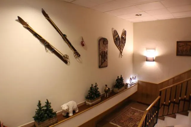  Hotel Meta - picture  : Decorative detail 