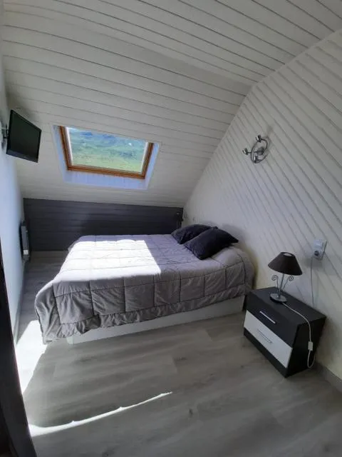  Altissim Grantetras - picture  : Bed,Bed,Bedroom,Mountain view,Property,Room 