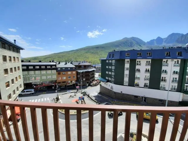  Altissim Nevada II - picture  : Balcony/Terrace,Mountain view,Street view,Property 
