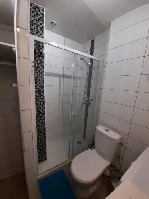  Altissim Griffon - picture  : Shower,Bathroom,Bathroom,Property 