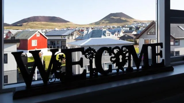  Guesthouse Hamar - picture  : Mountain view,Mountain view,Property 