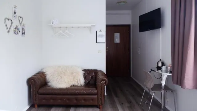  Guesthouse Hamar - picture  : Seating area,TV/entertainment centre 