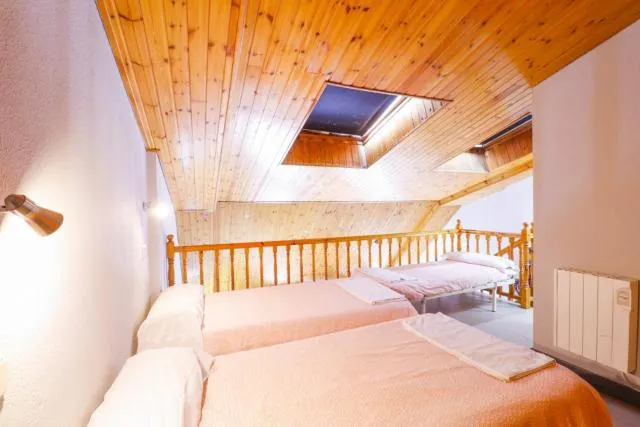  Apartaments Crest Pas - picture  : Bed 