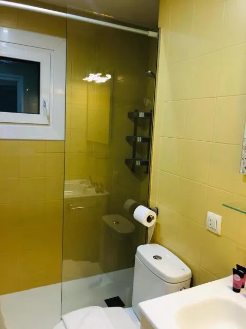  Mikka-Mundial Luxe - picture  : Bathroom 