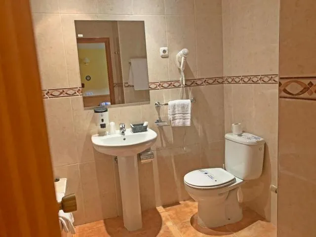  Hotel Antic - picture  : Bathroom,Bathroom,Property 