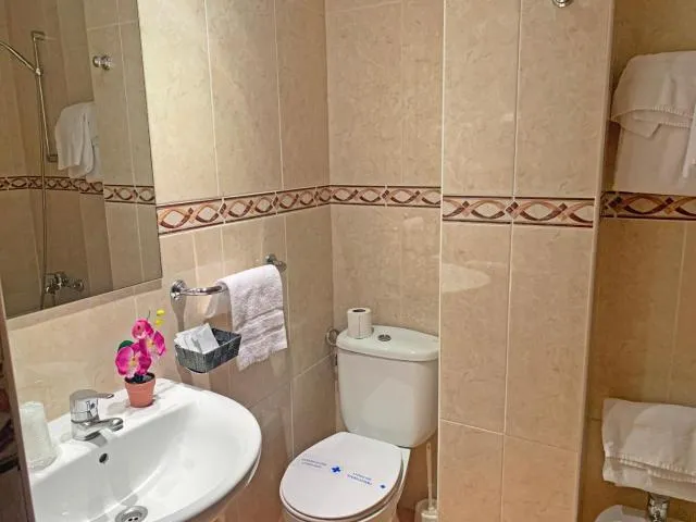  Hotel Antic - picture  : Bathroom,Bathroom,Property 