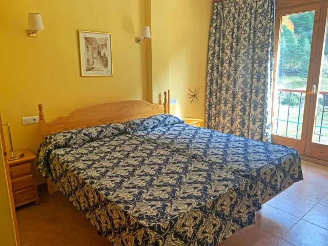  Hotel Antic - picture  : Bed,Bedroom,Property 