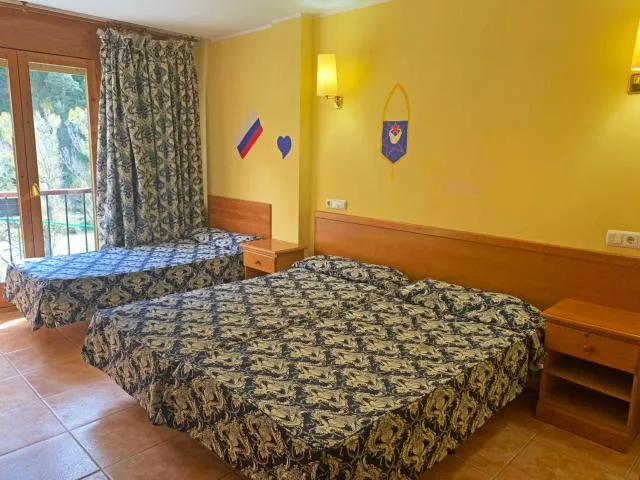  Hotel Antic - picture  : Bed,Bedroom,Property 