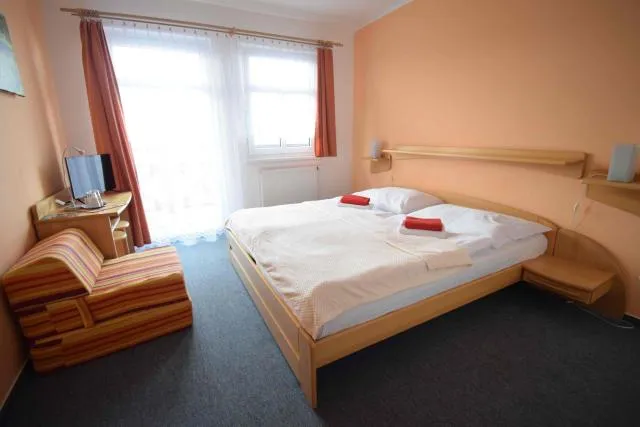  Hotel Emeran - picture  : Bed 