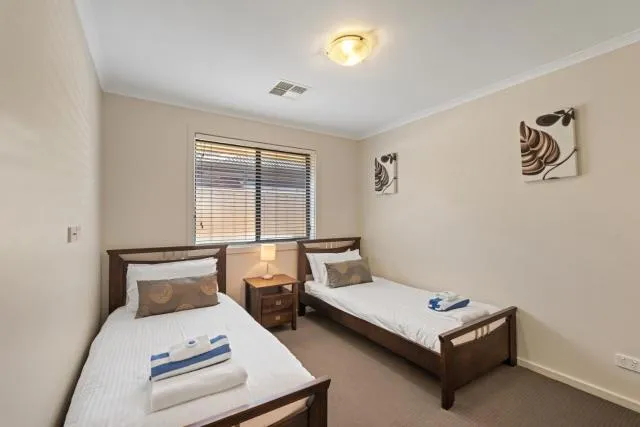  Discovery Parks - Barossa Valley - picture  : Bed,Bedroom,Property 