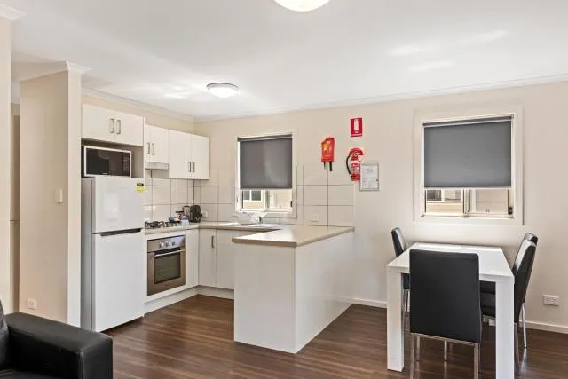  Discovery Parks - Barossa Valley - picture  : Kitchen/kitchenette,Kitchen or kitchenette,Dining area,Property 