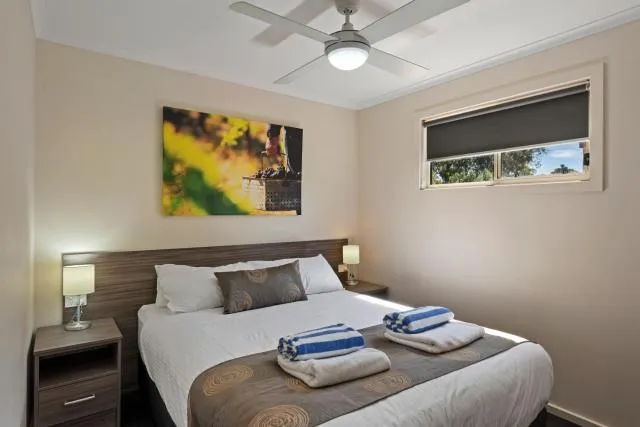  Discovery Parks - Barossa Valley - picture  : Bed,Bedroom,Property 