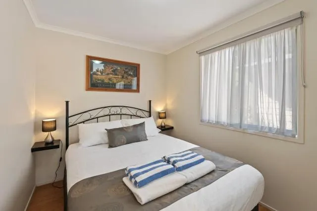  Discovery Parks - Barossa Valley - picture  : Bed,Bedroom,Property 