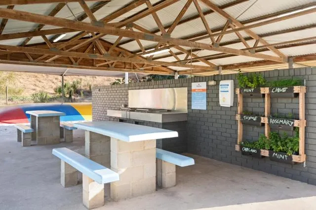  Discovery Parks - Barossa Valley - picture  : BBQ facilities,Property 