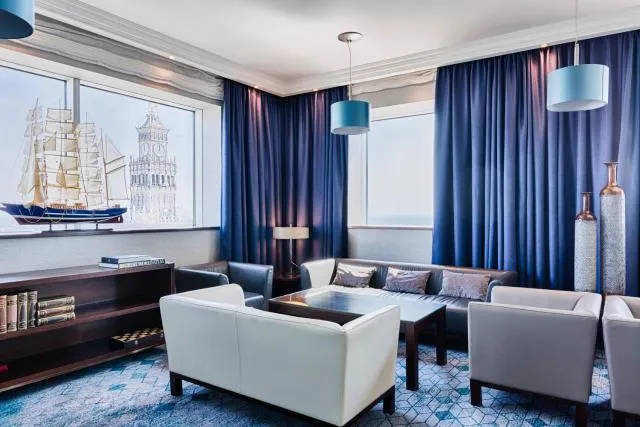  InterContinental Warszawa, an IHG Hotel - picture  : Property building,Property 