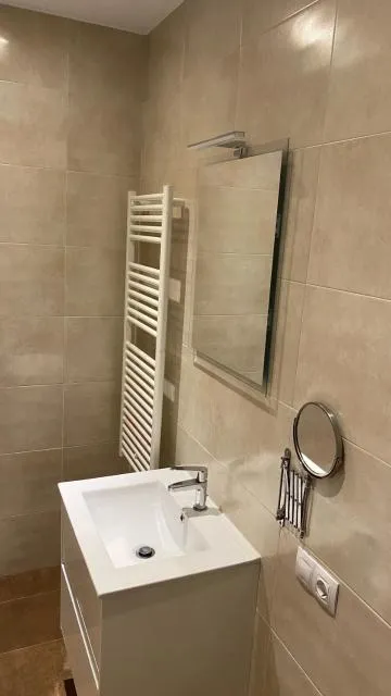  Hotel KATHMANDU - picture  : Bathroom,Bathroom,Property 