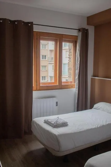  Hotel KATHMANDU - picture  : Bed,Bedroom,Property 